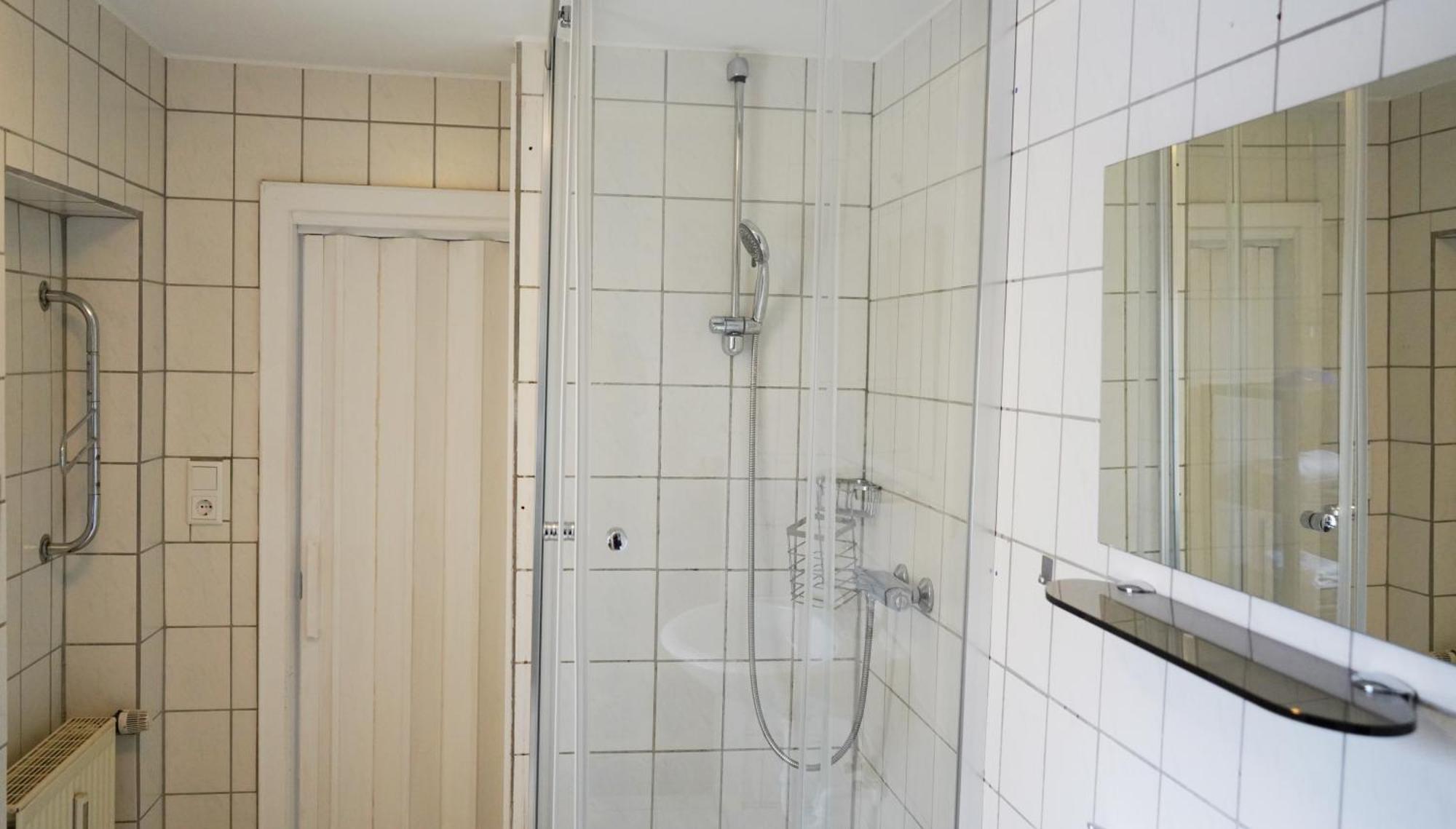 Ruhige Lage, Nah Am Klinikum & Einkaufsmoeglichkeiten โอลเดนบวร์ก ภายนอก รูปภาพ